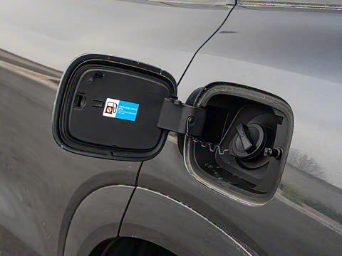 2025�� DM 215KM�����״��콢��