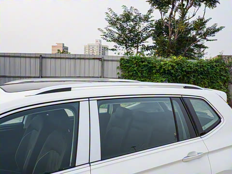 2025�� ���ڿ� 330TSI �Զ�����R-Line��ҫ��