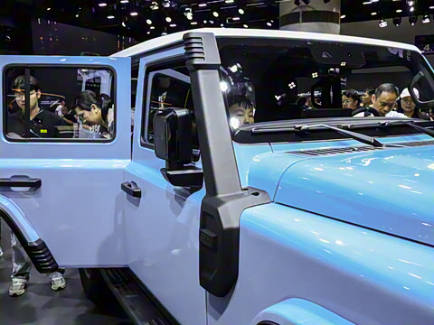 2025�� 2.0T ����