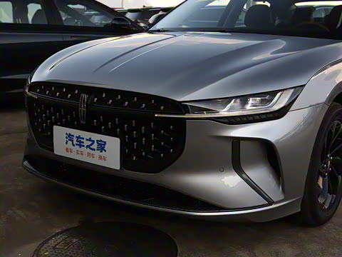 2025�� 2.0T ���л춯��