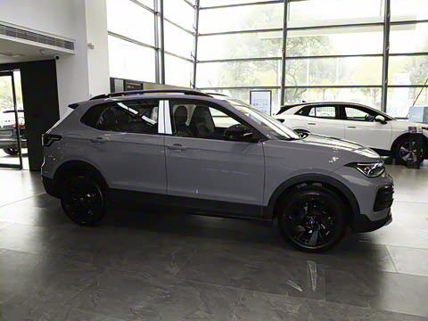 2025�� ���� 300TSI ������