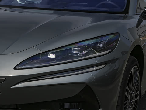 2024�� 1100����Ultra�׷���