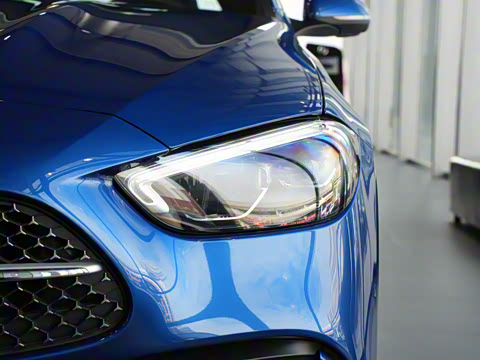 2025�� C 260 L �˶���