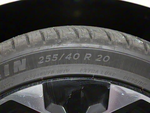 2025�� �����������Ǽݰ� 100kWh