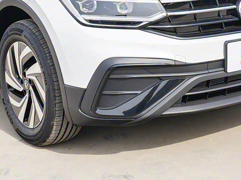 2025�� ���ڿ� 300TSI �Զ��������ڰ�