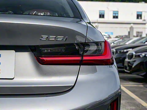 2025�� 325i M�˶���װ