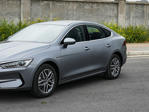 2025�� EV 510KM ���а�