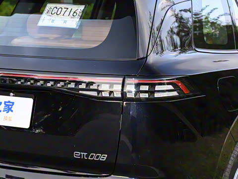 2025�� 210Ultra���̰� 5��