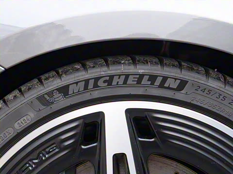 2025�� AMG CLA 35 4MATIC