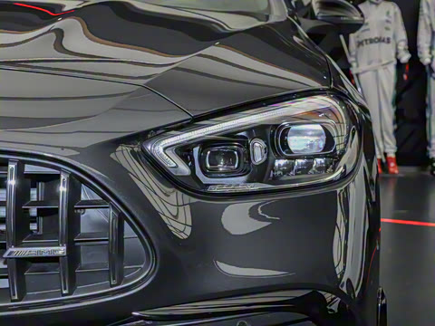 2025�� AMG C 43 4MATIC