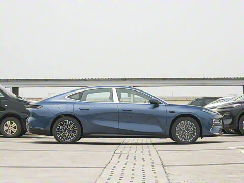 2025�� 130km EM-i ����