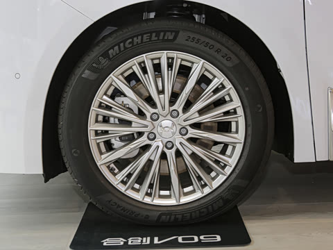 2023�� ���ٰ� 762