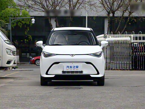 2025�� Mate 300km׷���