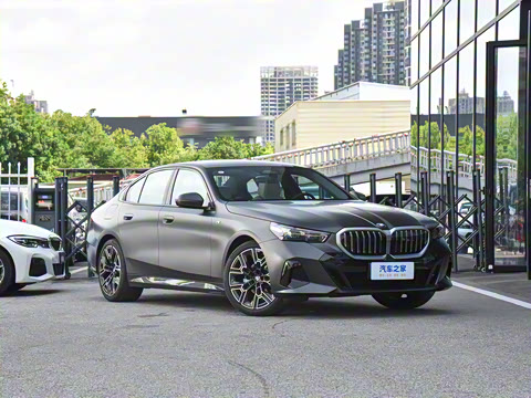 2024�� 525i M�˶���װ