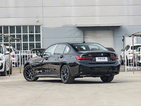 2025�� 330Li M�˶���ҹ��װ