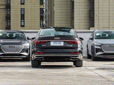 2025�� A8L 45 TFSI quattro ������