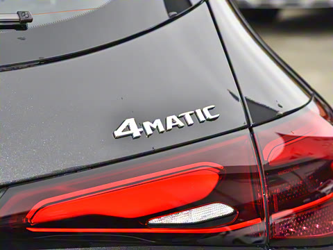 2025�� GLC 260 L 4MATIC ������