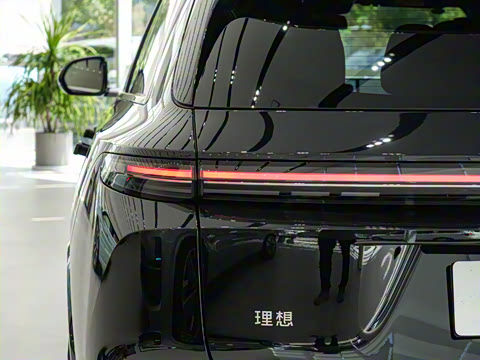 2025�� Max ���ܻ��°�