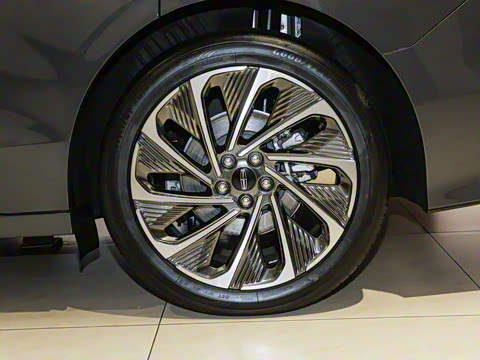 2025�� 2.0T ���ݻ춯��