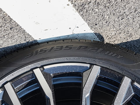 2025�� xDrive 40Li M�˶���ҹ��װ