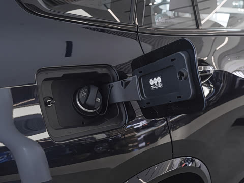 2023�� xDrive 40Li M�˶���ҹ��װ