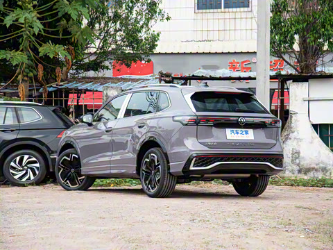 2024�� PRO 330TSI ����R-Line�����