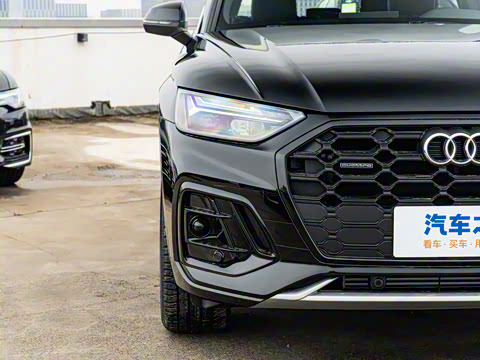 2025�� 40 TFSI ����������