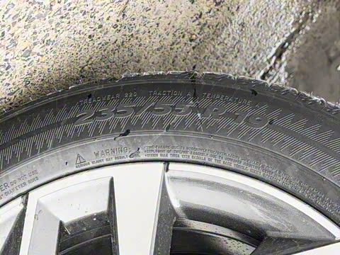 2025�� 40 TFSI ����������