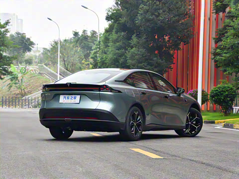 2024�� 230Max���̰�