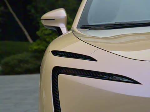 2025�� Ultra ���̰�