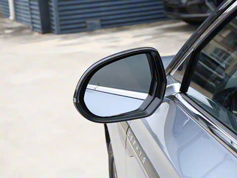 2025�� 2.0T ���а�