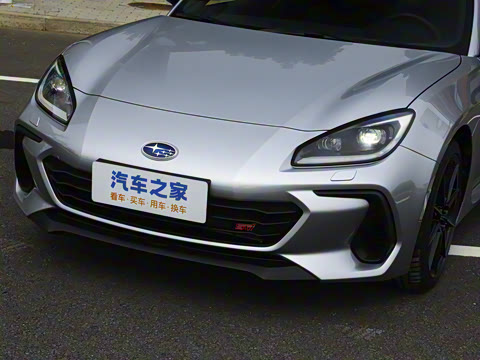 2025�� 2.4L �ֶ���EyeSight STI Sport