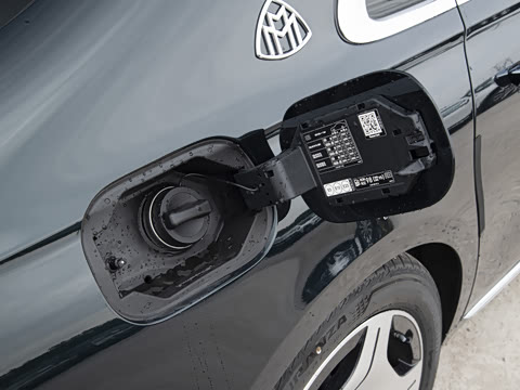 2025�� S 480 4MATIC