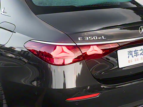 2024�� E 350 e L ���ʽ��϶����γ�