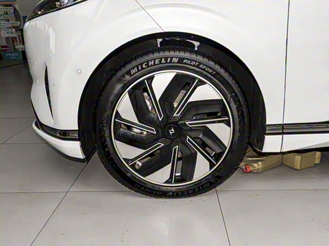 2025�� 210Max���Ȱ� 5��