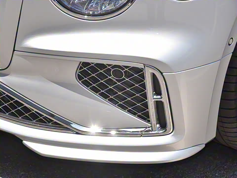 2026�� 4.0T V8 Mulliner