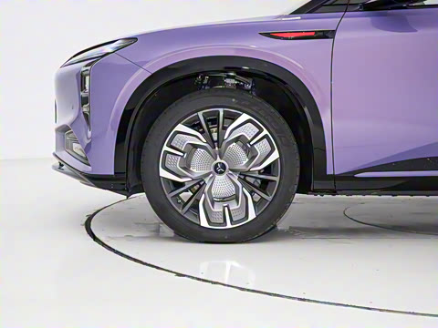 2025�� 680 Ultra������