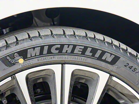 2025�� 2.0T 405 AT������