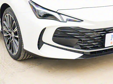 2025�� 2.0T 405 AT������