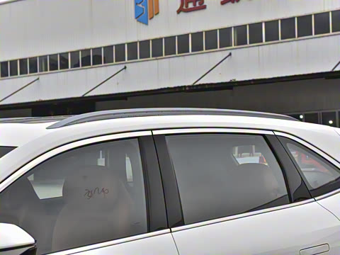 2025�� ���Ĵ� UItra 2.0T ������ �ǻ۾�����