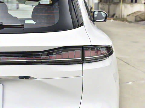 2025�� ���Ĵ� UItra 2.0T ������ �ǻ۾�����