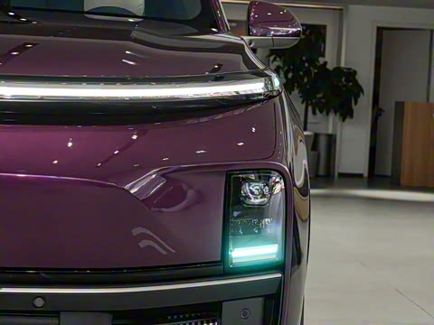 2025�� Ultra ���ܻ��°�