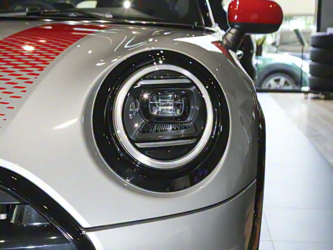 2025�� JOHN COOPER WORKS