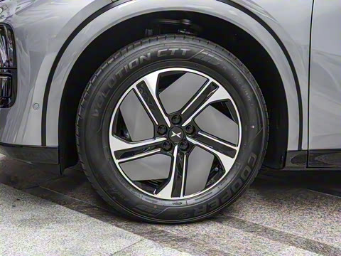 2023�� 580 ������ Pro