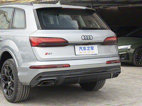 2025�� 55 TFSI quattro S line�˶���