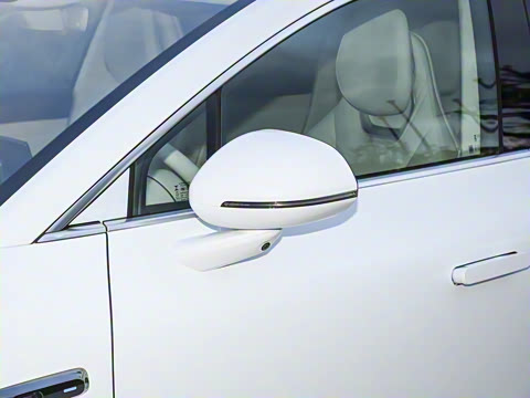 2024�� ���� 736km UItra