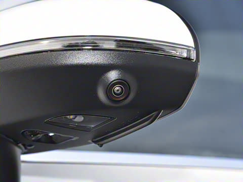 2025�� GLC 300 L 4MATIC ������ 7��