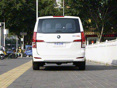 2024�� 2.0L �ֶ�������CNG 9��