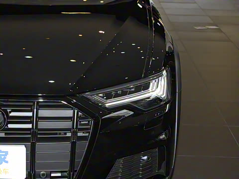 2025�� allroad quattro ̽���� 55 TFSI ����ԽҰ��