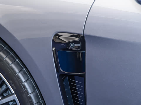 2025�� 102kWh �׷�������